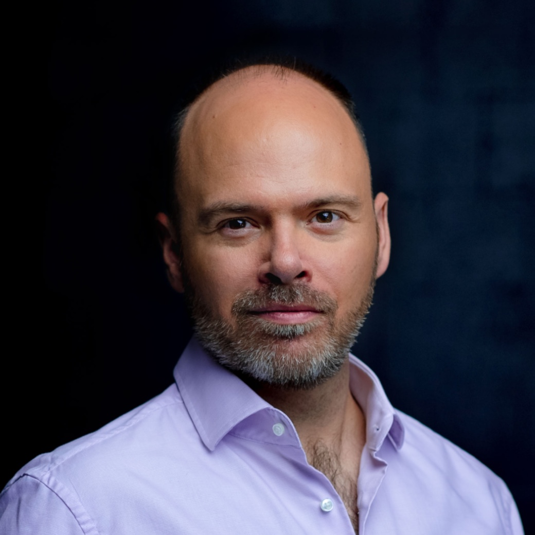 Studio headshot of Kevin Murcko